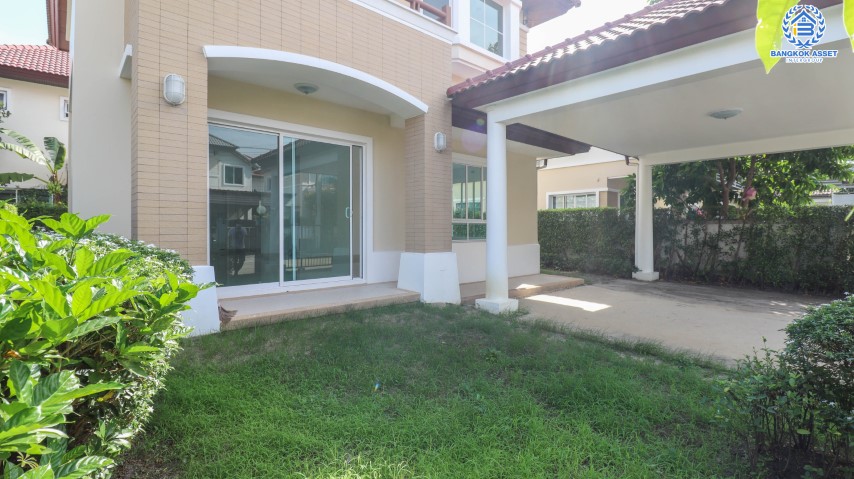 *****บ้านเดี่ยวมือสอง โครงการ ชวนชื่นกรีนบาวด์ กรุงเทพ-ปทุมธานี เนื้อที่ 56.2 ตร.ว. ฟังก์ชัน 3 ห้องนอน 3 ห้องน้ำ 2 ที่จอด บ้านสวยพร้อมเข้าอยู่ ภายในโครงการสภาพแวดล้อมดีมาก ใกล้สนามกอล์ฟ บนทำเลเดินทางสะดวก เชื่อมต่อถนนหลายเส้นทาง ใกล้จุดขึ้นทางด่วน "อุดรรัถยา"